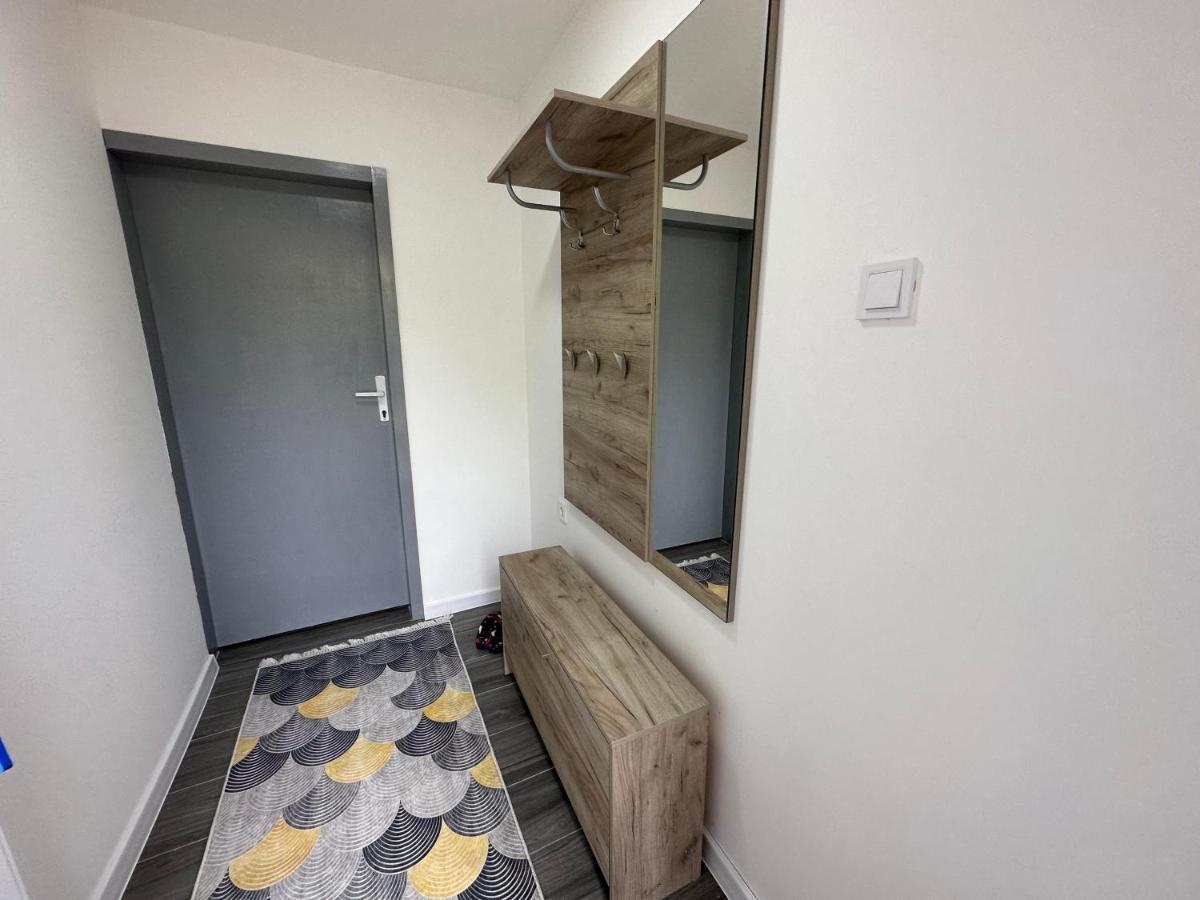 Vucinic Studio Apartment 采蒂涅 外观 照片